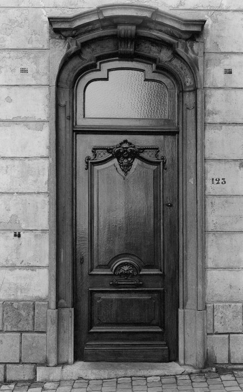 porte dans un mur extérieur / Bouwwerk[Leuven]