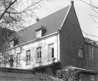 B166819