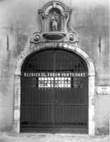 B166831