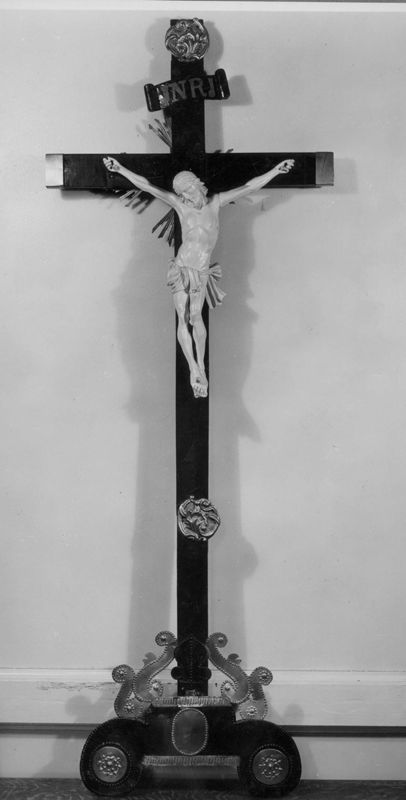 crucifix[f] / Hospice du Valdor