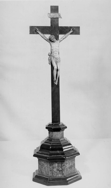 crucifix[f] / Hospice du Valdor