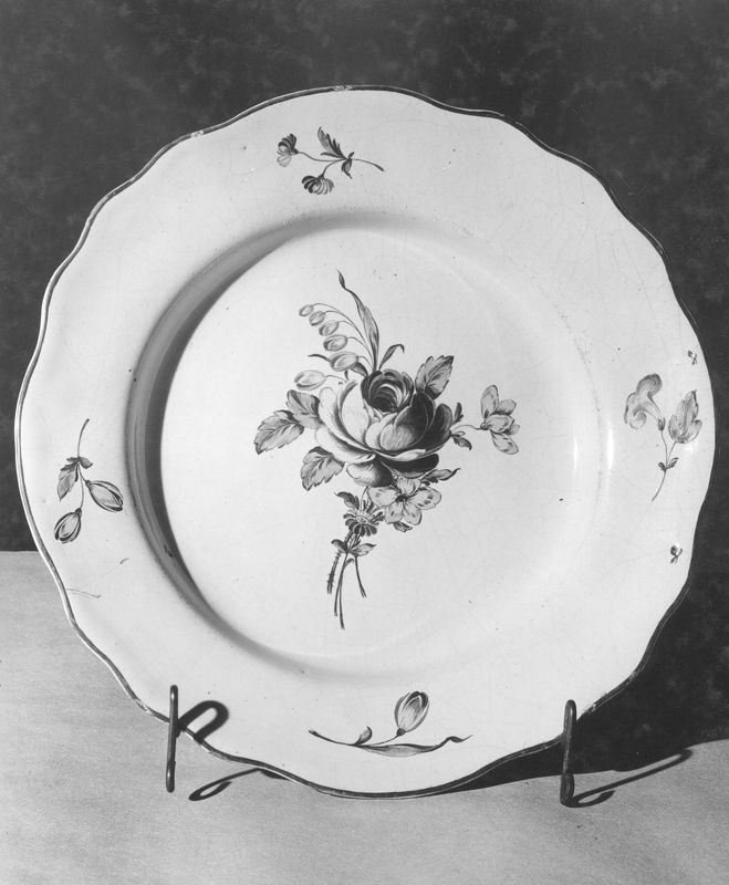 assiette plate / Musée du Centenaire