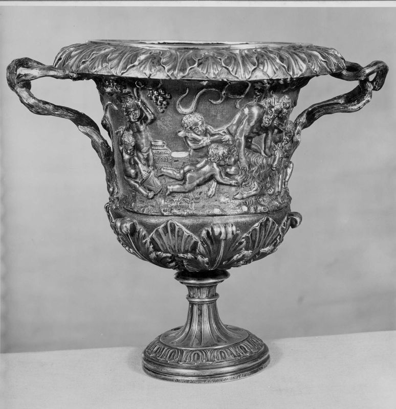 Vase de forme Médicis