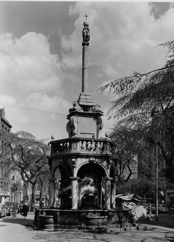 perron[monument][f] / Perron[Liège]