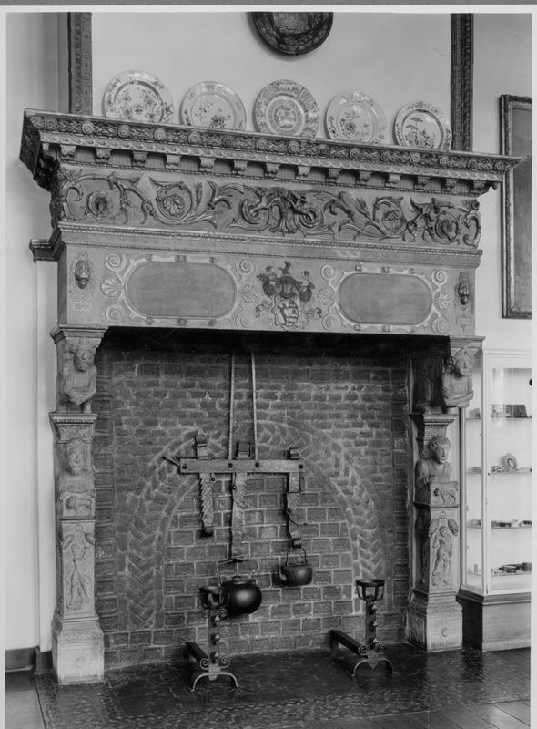 cheminée[élément d'architecture] / Musée Curtius
