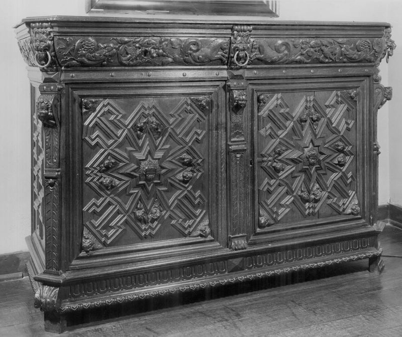 buffet[meuble] / Musée Curtius