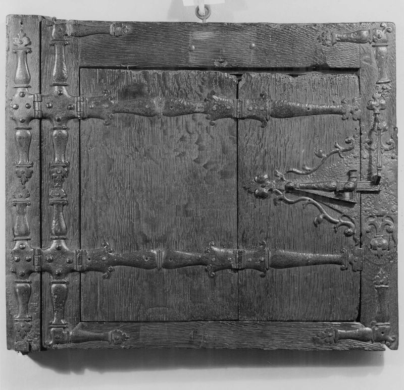 chassis de fenêtre / Musée Curtius