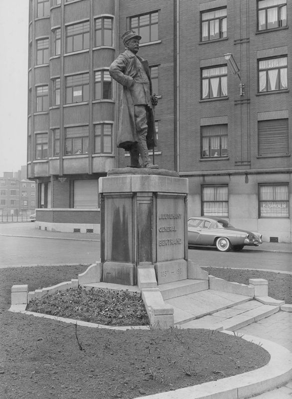 Monument du Lieutenant Général Bertrand