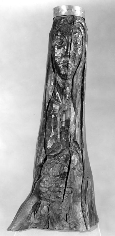 Vierge couronnée avec l'Enfant