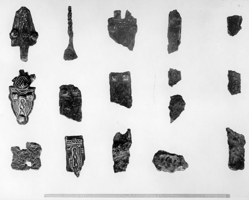 Série de 16 objets de fouilles