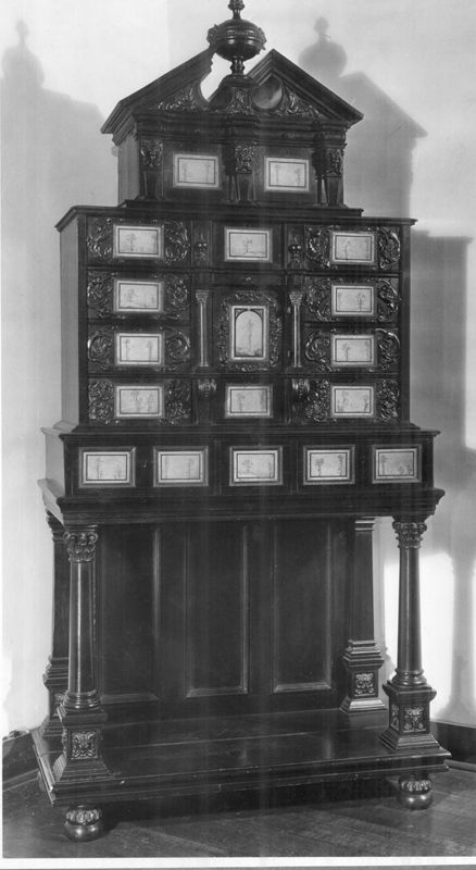 cabinet[meuble] / Musée Curtius