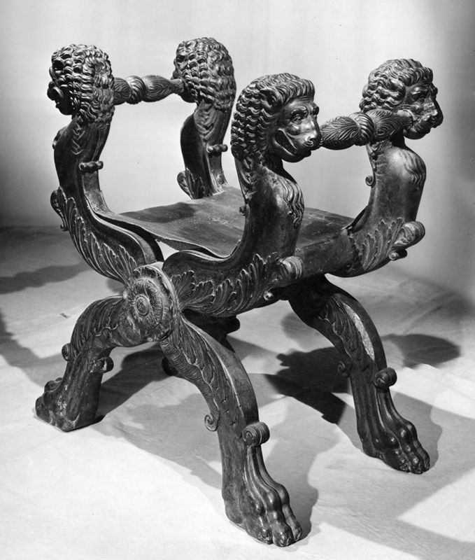 fauteuil[meuble] / Musées Royaux d'Art et d'Histoire