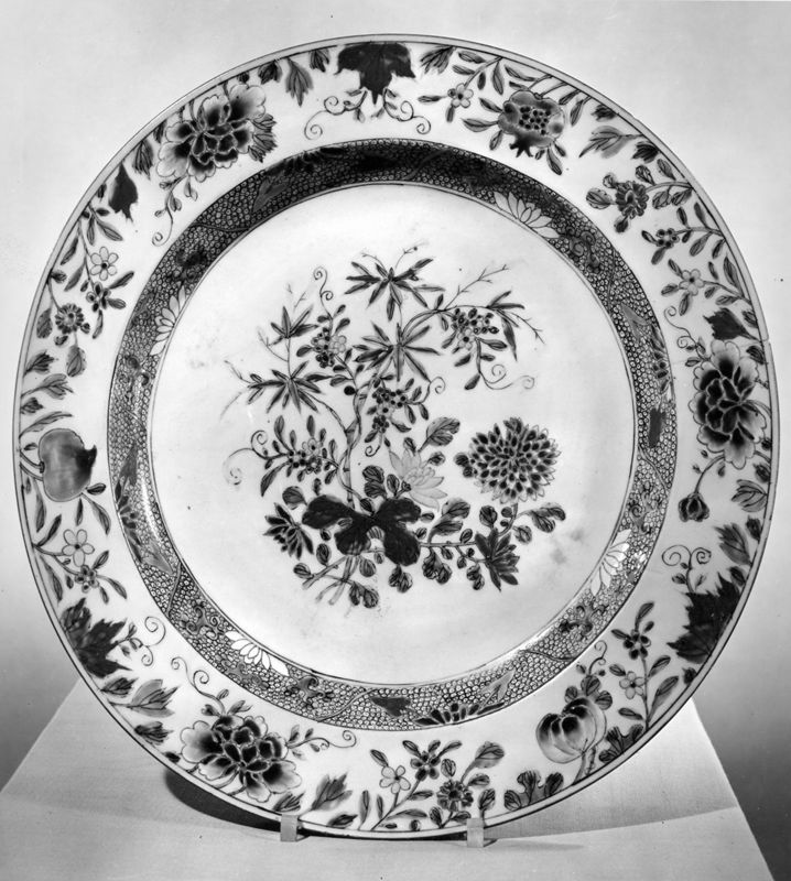 plat / Musées Royaux d'Art et d'Histoire