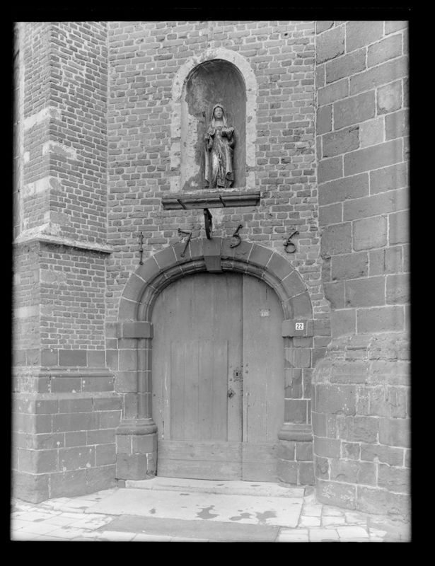 porte d'église / Kerk Sint-Gertrudis[Vorst(Laakdal)]