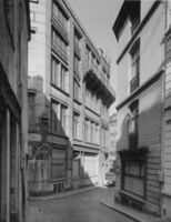 B196923