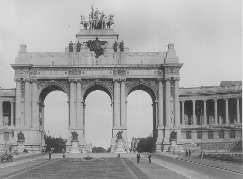 Arcade et hémicycle du Cinquantenaire