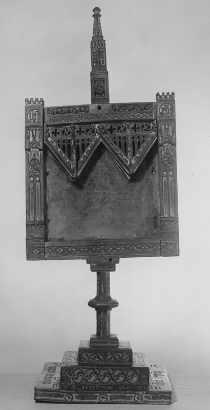 Reisaltaar met maaswerk