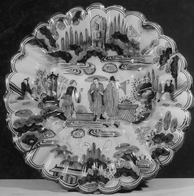 assiette décorative / Museum Mayer van den Bergh
