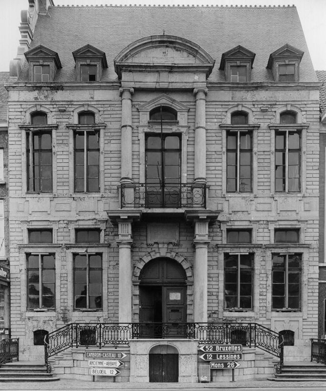 hôtel de ville / Hôtel de ville[Ath]