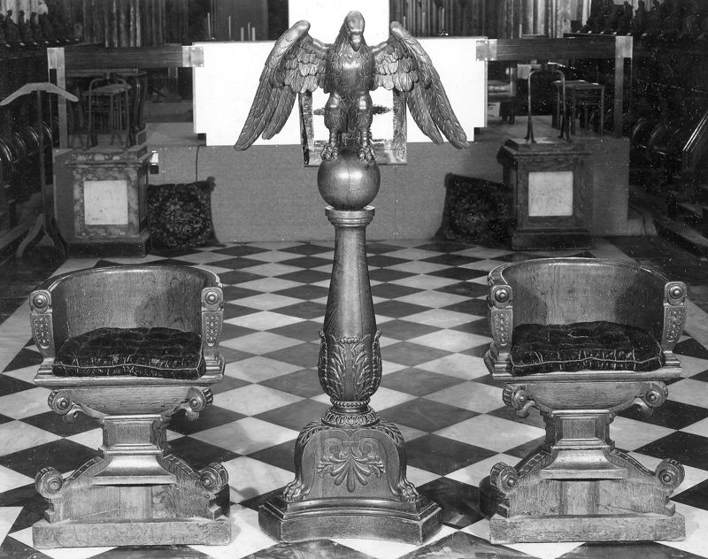 aigle-lutrin / Kathedraal Onze-Lieve-Vrouw ten Hemel opgenomen