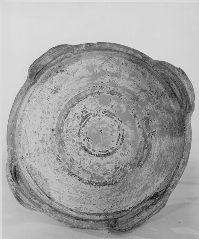 plat / Musées Royaux d'Art et d'Histoire