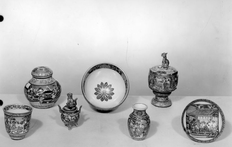 Gedeelte van satsuma servies