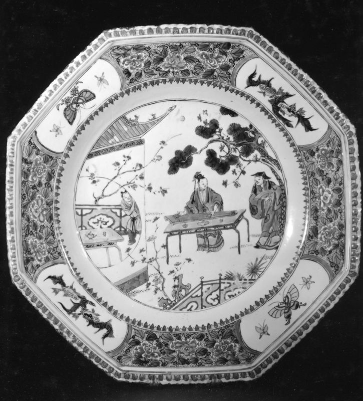 plat / Musées Royaux d'Art et d'Histoire