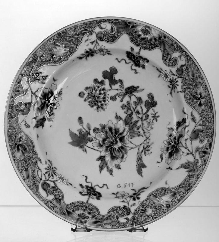assiette / Musées Royaux d'Art et d'Histoire