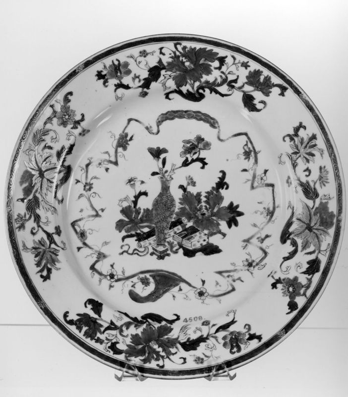 assiette / Musées Royaux d'Art et d'Histoire