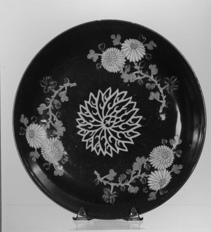 assiette / Musées Royaux d'Art et d'Histoire