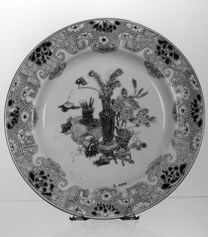 assiette / Musées Royaux d'Art et d'Histoire
