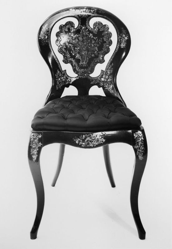 chaise / Musées Royaux d'Art et d'Histoire