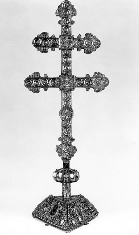 croix-reliquaire à double-travers