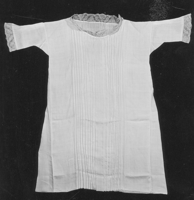 chemise[vêtement] / Musées Royaux d'Art et d'Histoire