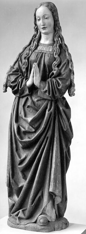 Vierge debout de l'Assomption ou de l'Annonciation