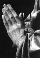 B225976