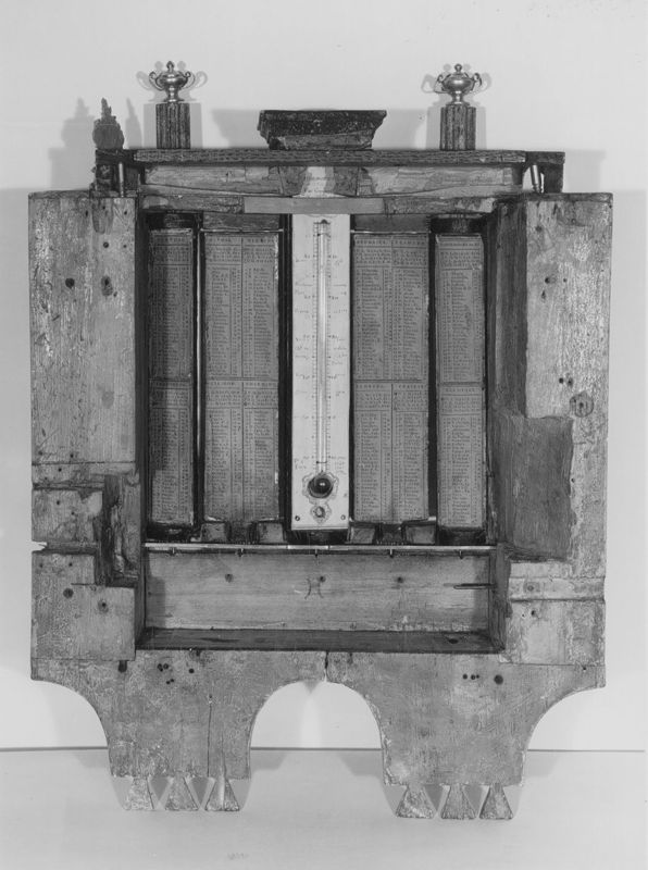 Miniatuurorgeltje met speelmechanisme (+ thermometer + republikeins kalender)