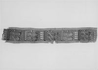 B233352
