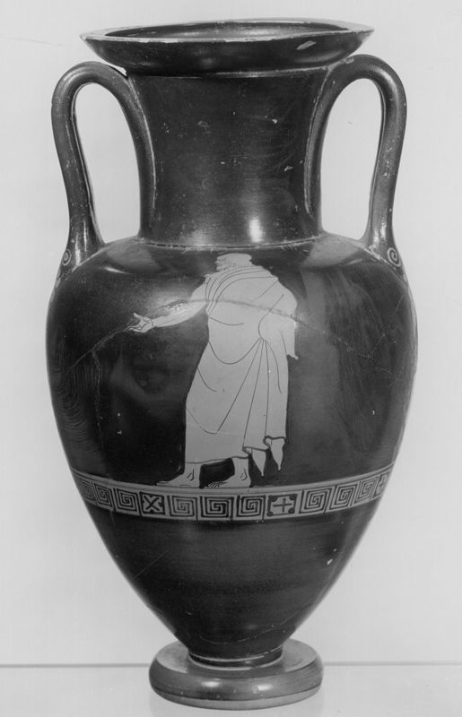 Amphore à figures rouges figurant un hoplite