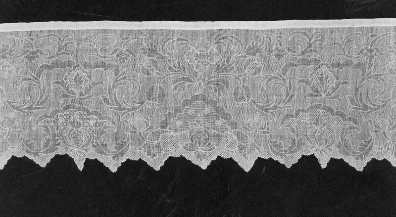 bande[textile] / Musées Royaux d'Art et d'Histoire