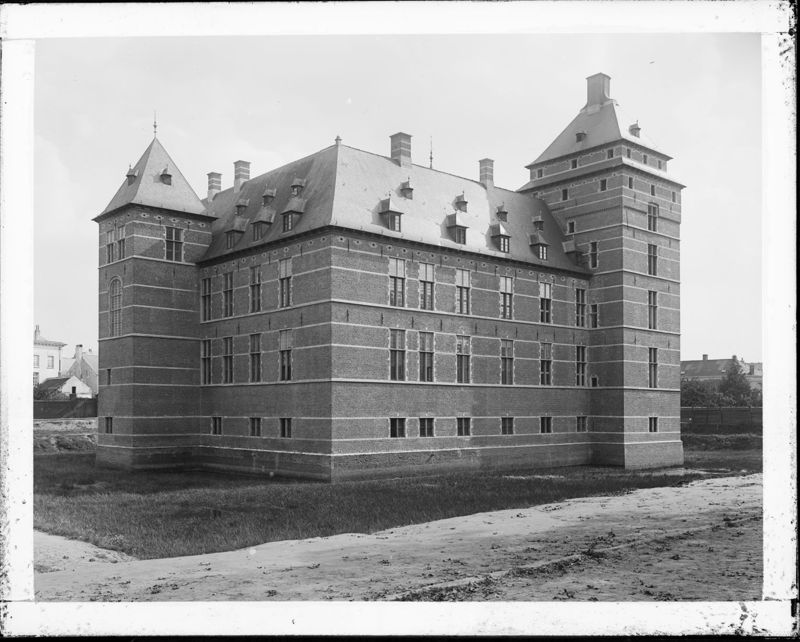 bâtiment destiné à la justice / Gerechtshof[Turnhout]