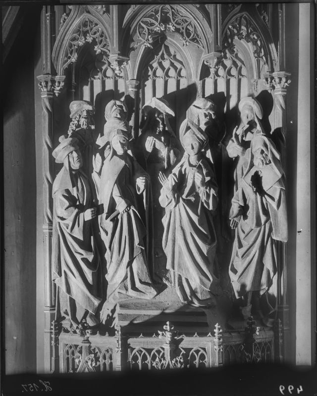 crédence[meuble] / Chapelle castrale[Enghien]