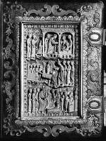 C002498
