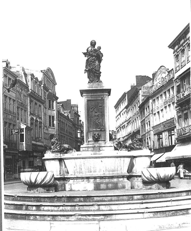 Fontaine de la Vierge de Vinâve-d'Ile