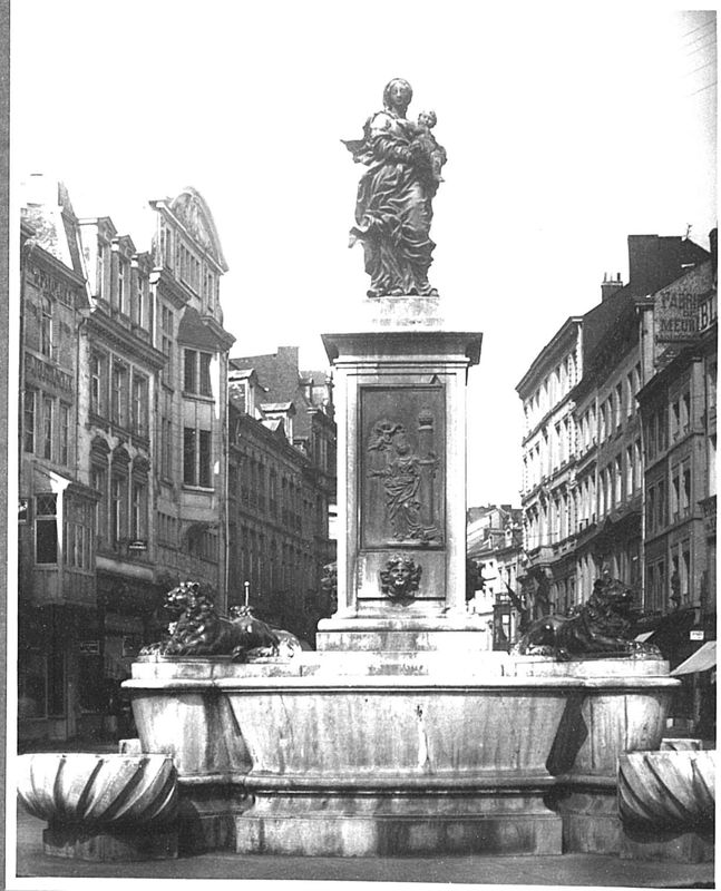 Fontaine de la Vierge de Vinâve-d'Ile