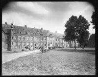 C002817