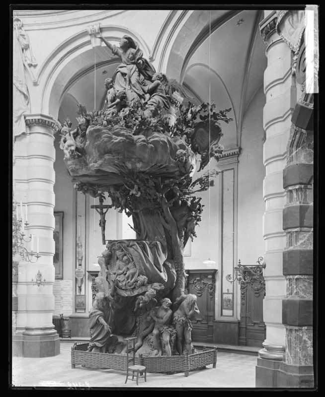 chaire de vérité / Kerk O.L.Vrouw van Hanswijk