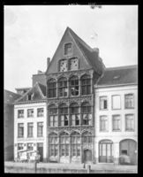 C003156