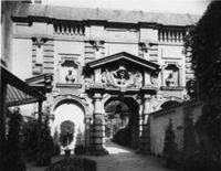 C003183