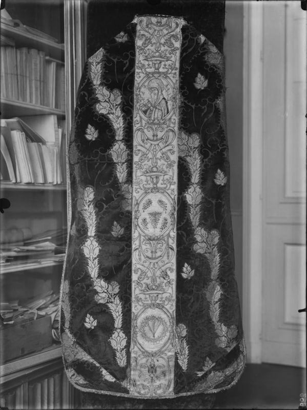chasuble / Musées Royaux d'Art et d'Histoire